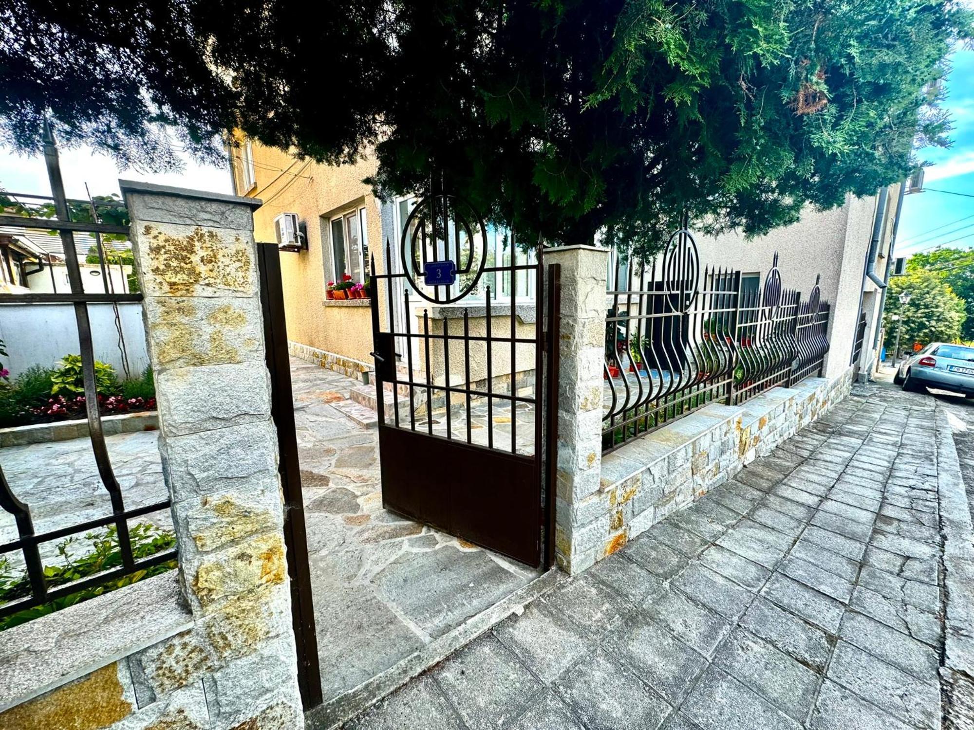 Guestrooms Stoyanovi Chernomorets Exterior photo