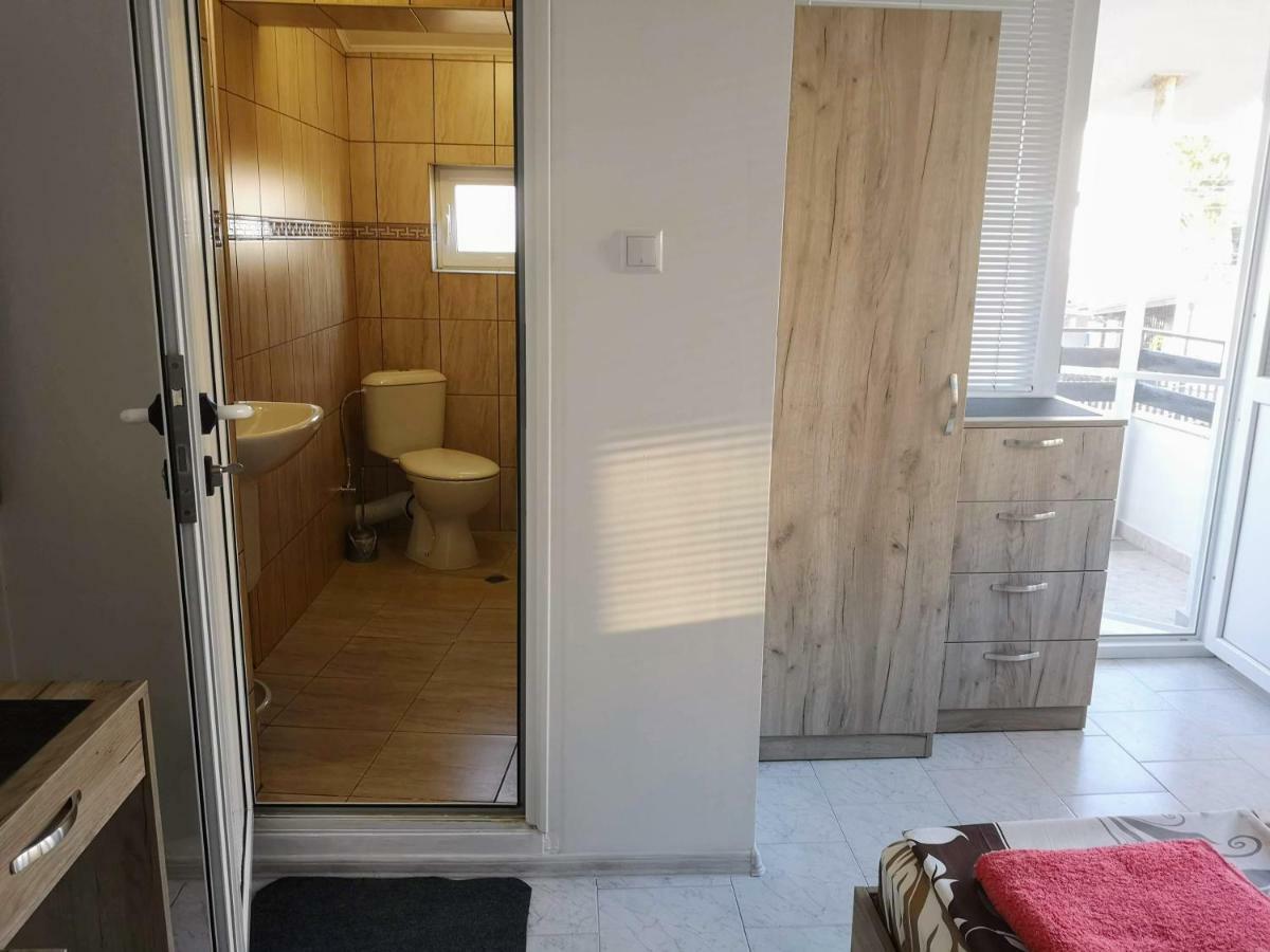 Guestrooms Stoyanovi Chernomorets Exterior photo
