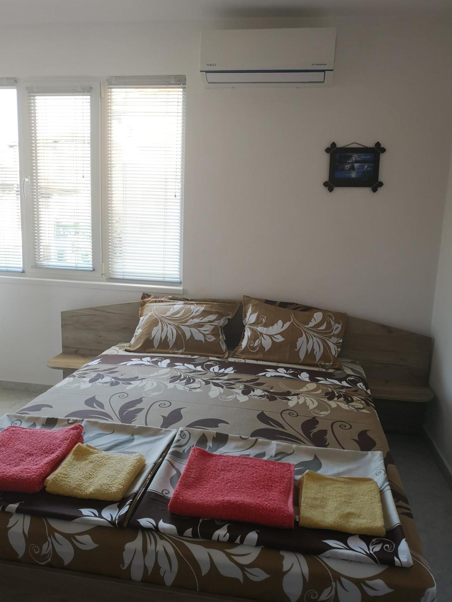 Guestrooms Stoyanovi Chernomorets Exterior photo