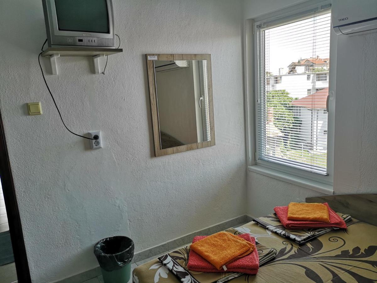 Guestrooms Stoyanovi Chernomorets Exterior photo