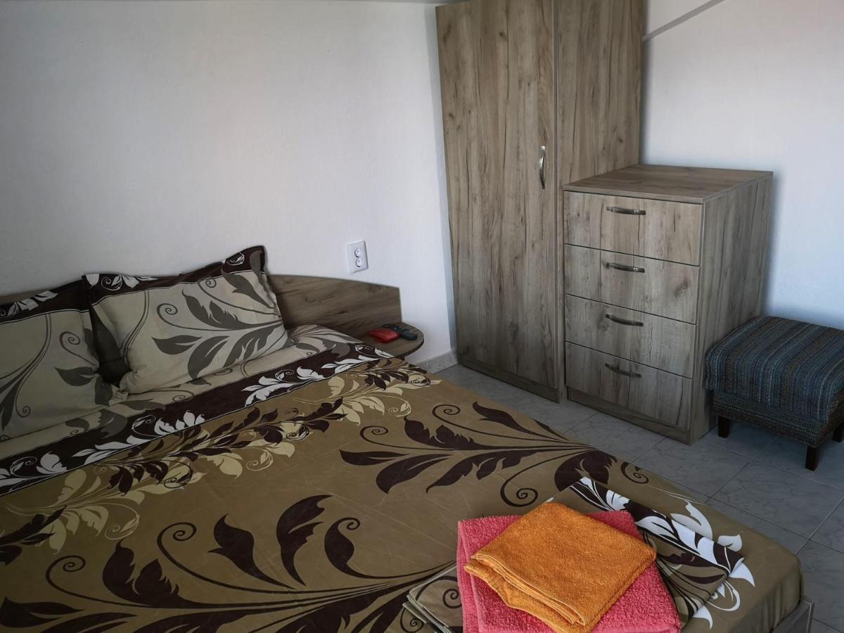 Guestrooms Stoyanovi Chernomorets Exterior photo